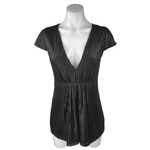 Luxxel Women's Black Short Sleeve Pleated Deep V-Neck Zip Romper Shorts Size S